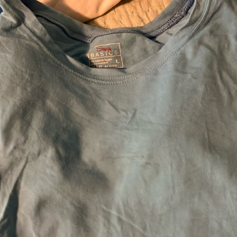 Colorful Basics T-Shirt Bundle - Picture 3 of 3
